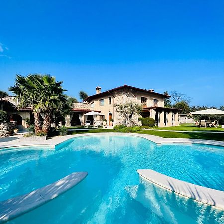 Villa Mario Resort サロ エクステリア 写真